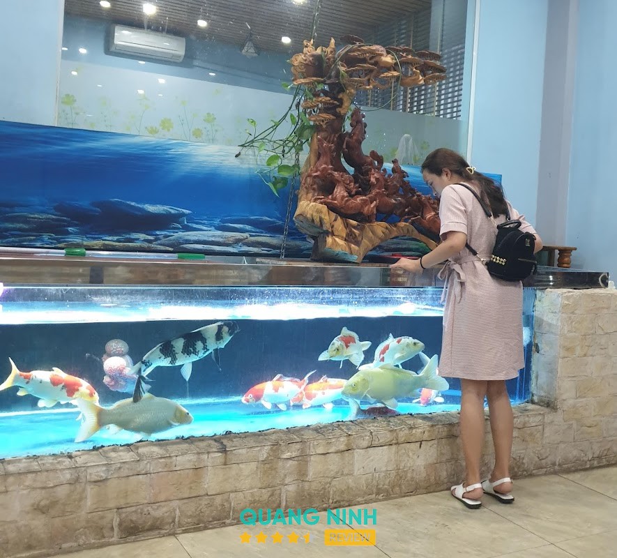 Nhà hàng Bốn Mùa hình ảnh 3
