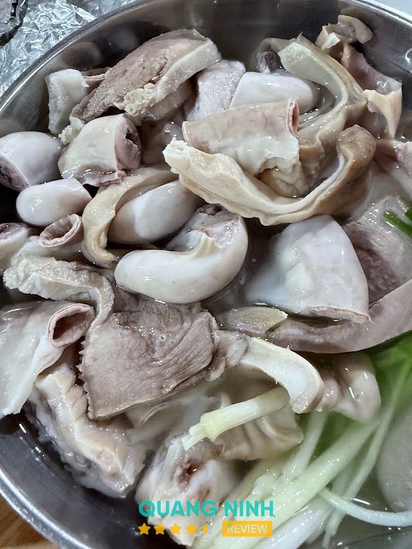 Quán Nhậu Cô Ba tại Giếng Đồn
