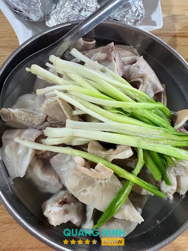 Không gian Quán Nhậu Cô Ba Hồng Gai
