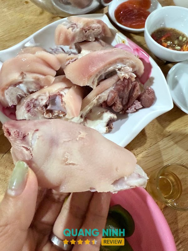 Món ăn tại Quán Nhậu Cô Ba