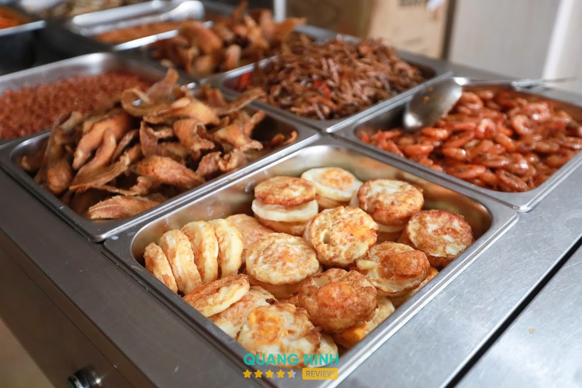 Quán cơm Tuấn Hoa hình ảnh 2