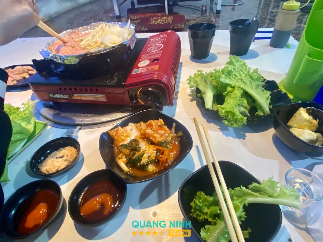 Song tú quán - Lẩu Nướng tại Cẩm Phả