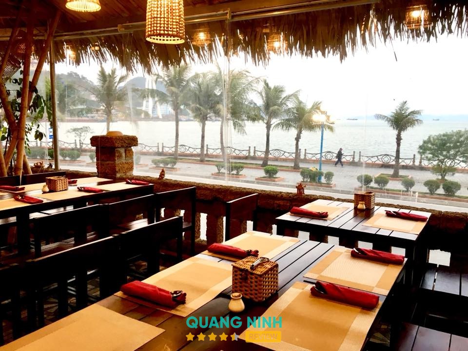 Nhà hàng Buffet Sen Á Đông Bãi Cháy