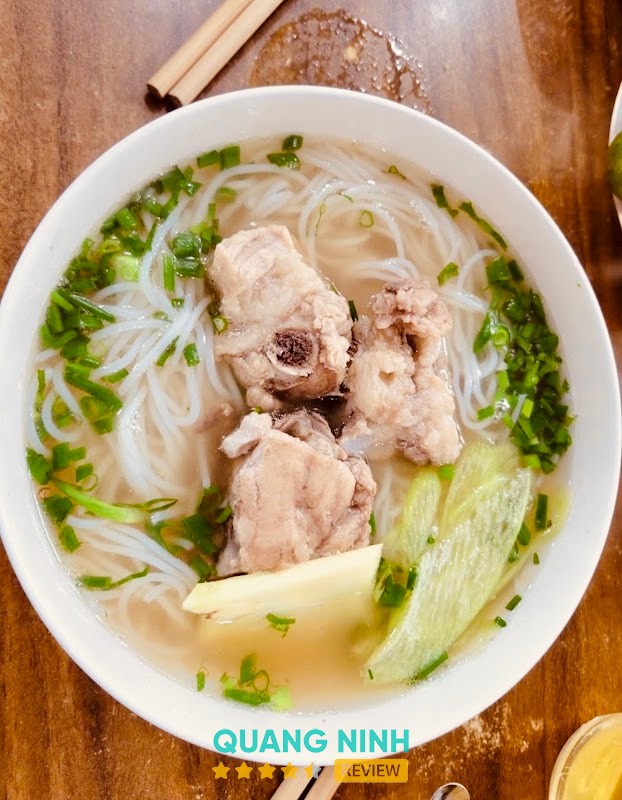 Phở Gà - Bò - Bún Sườn Chua tại Hồng Gai