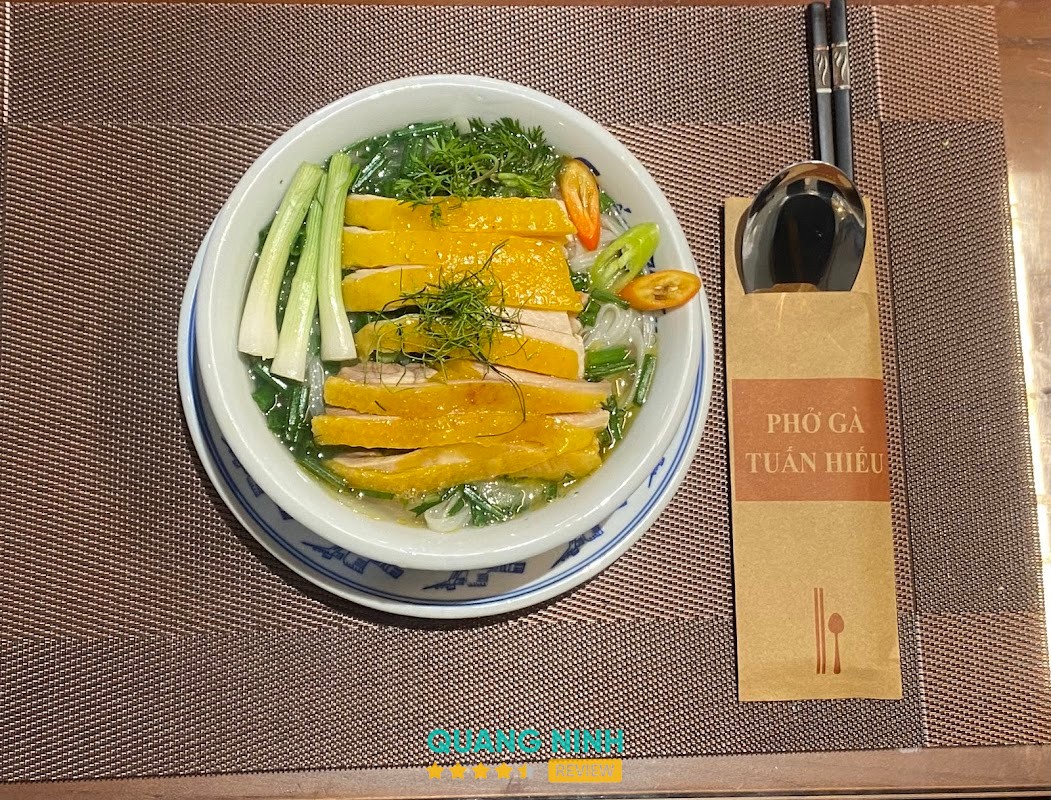 Phở Gà Tuấn Hiếu – quán phở ngon ở Bãi Cháy – hình ảnh 3