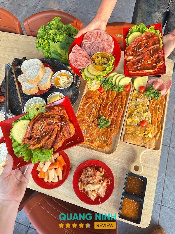 Đồ nướng tại Monbay