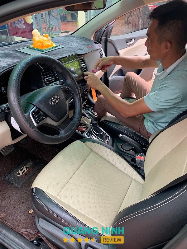 Rửa Xe sân Vườn Bãi Cháy