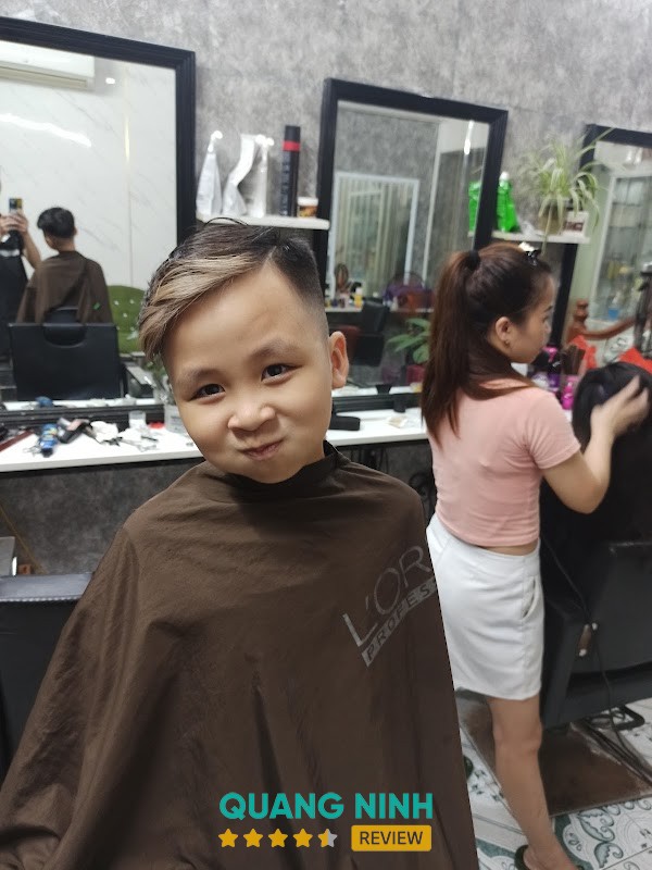 Salon Tóc Thiệp Trang Cao Xanh