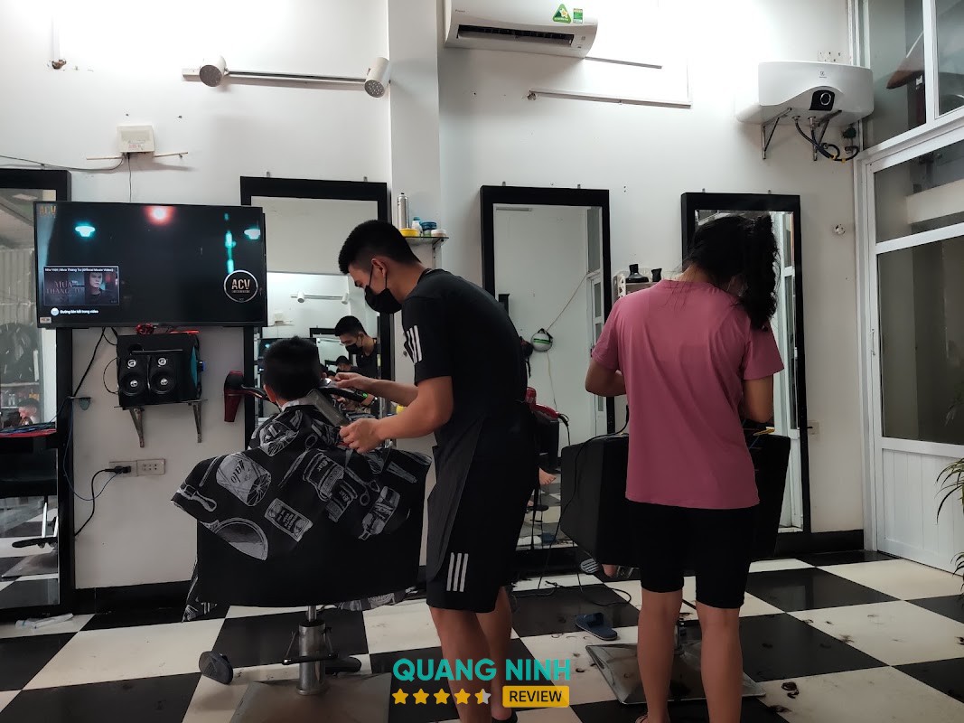 Tiệm cắt tóc Dương Nam ở Vân Đồn 1