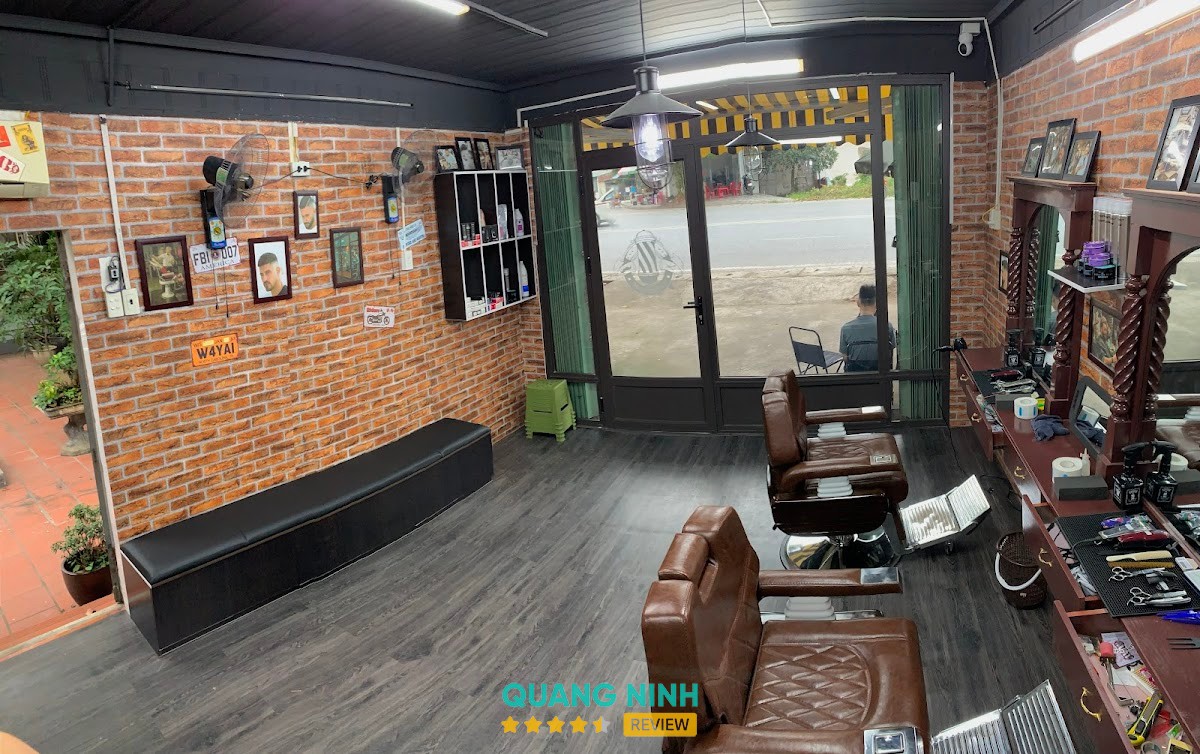 Luan Giang Barber Shop (Tiệm Cắt Tóc) Đông Triều