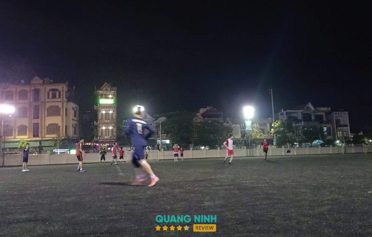 Sân Vận Động Vườn Cam – hình ảnh 3