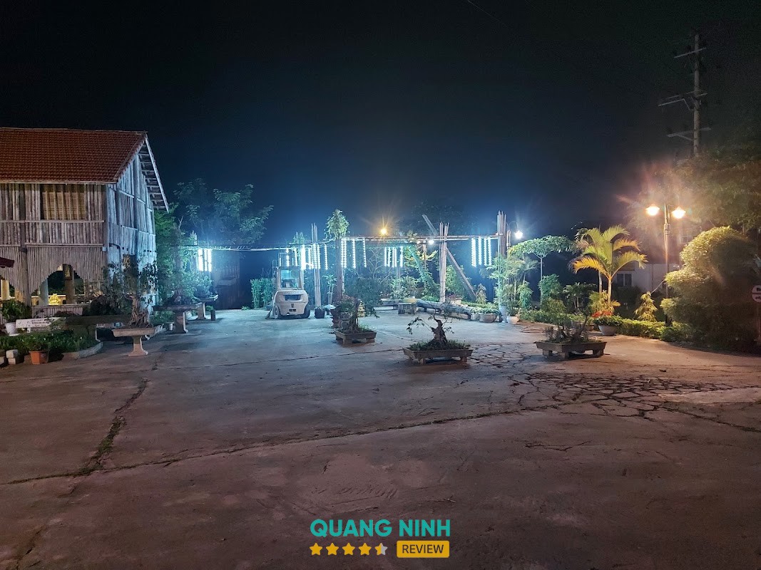 Sân bóng Thăng Long – hình ảnh 2