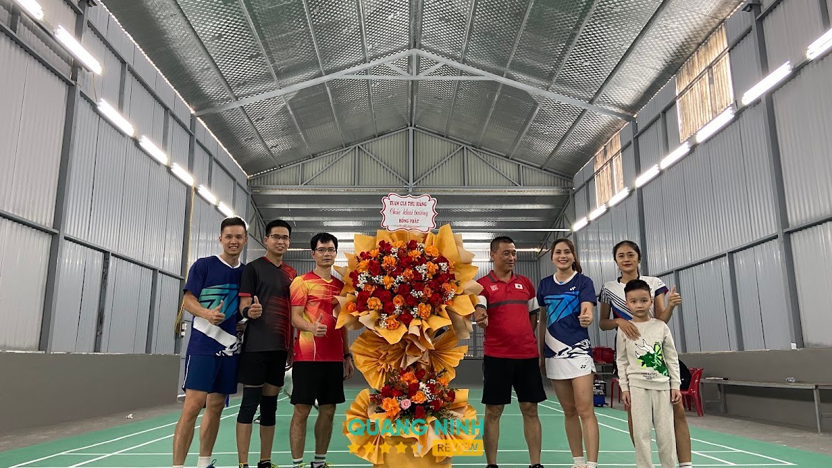 Sân Cầu Lông Phú Gia Việt Hưng