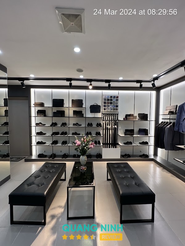 Không gian Showroom Aristino Uông Bí
