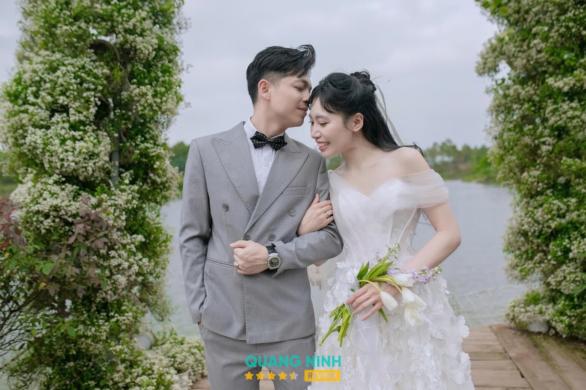 Chụp Ảnh Cưới Kim Cương Đỏ Studio – hình ảnh 3