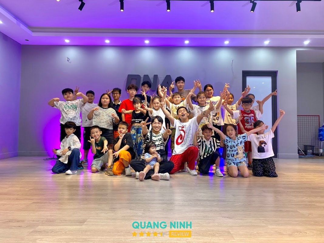 DNA Dance Studio Hạ Long