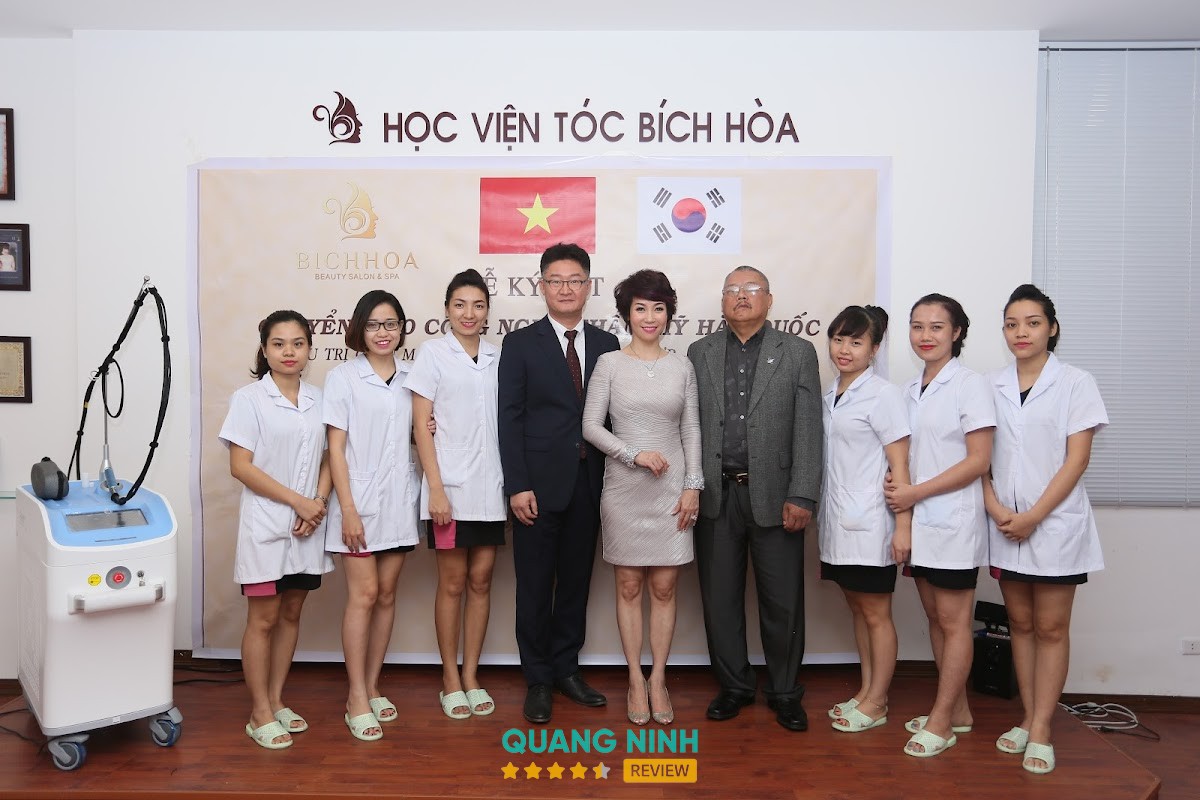 Thẩm Mỹ Viện Bích Hòa Hồng Gai
