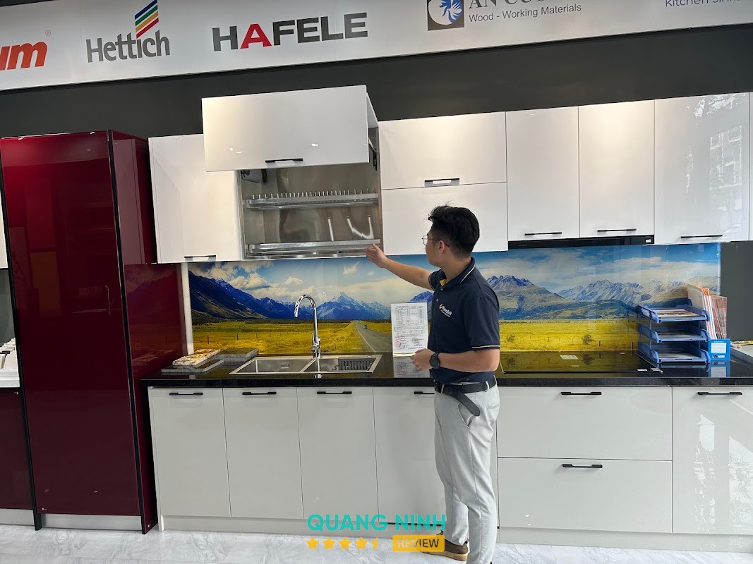 Không gian trưng bày tủ bếp Vinakit