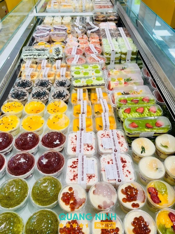 Các loại bánh tươi tại Trường Nguyễn