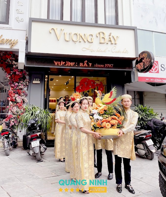 Hiệu Bánh Vượng Bẩy Hồng Gai