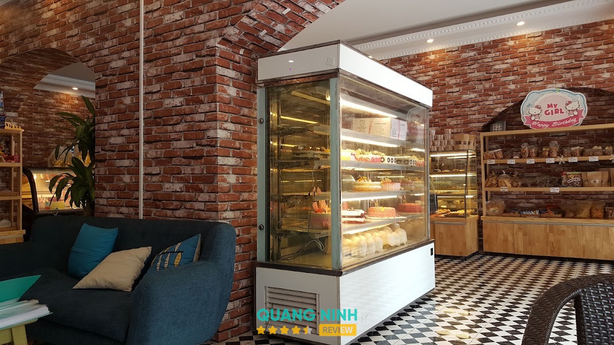 Dung Anh Bakery Móng Cái