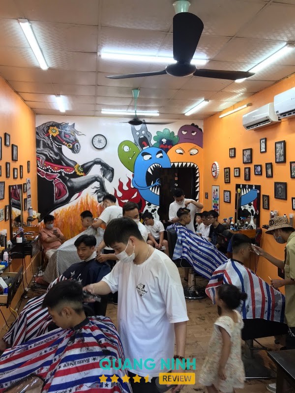Không gian Tiệm Tóc Nam Cường tại Cẩm Phả