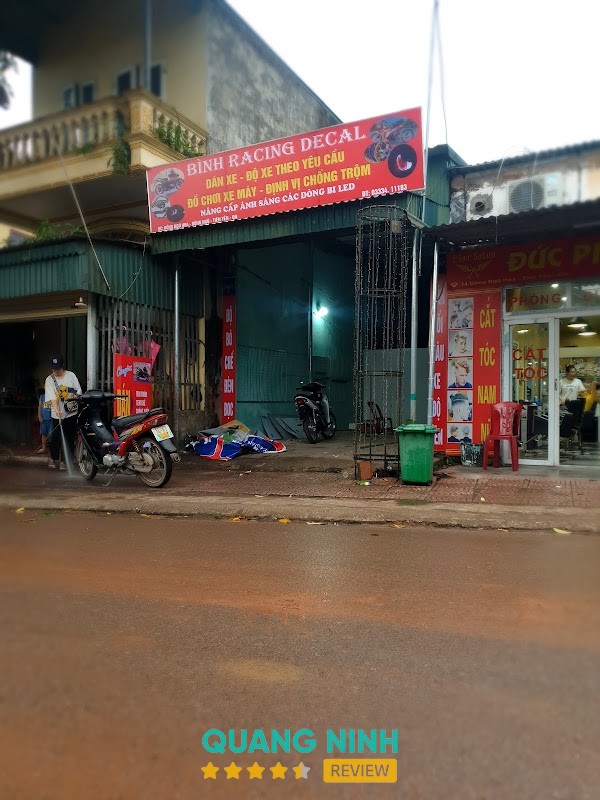 Bình Racing Decal - tiệm dán decal xe ở Đông Ngũ