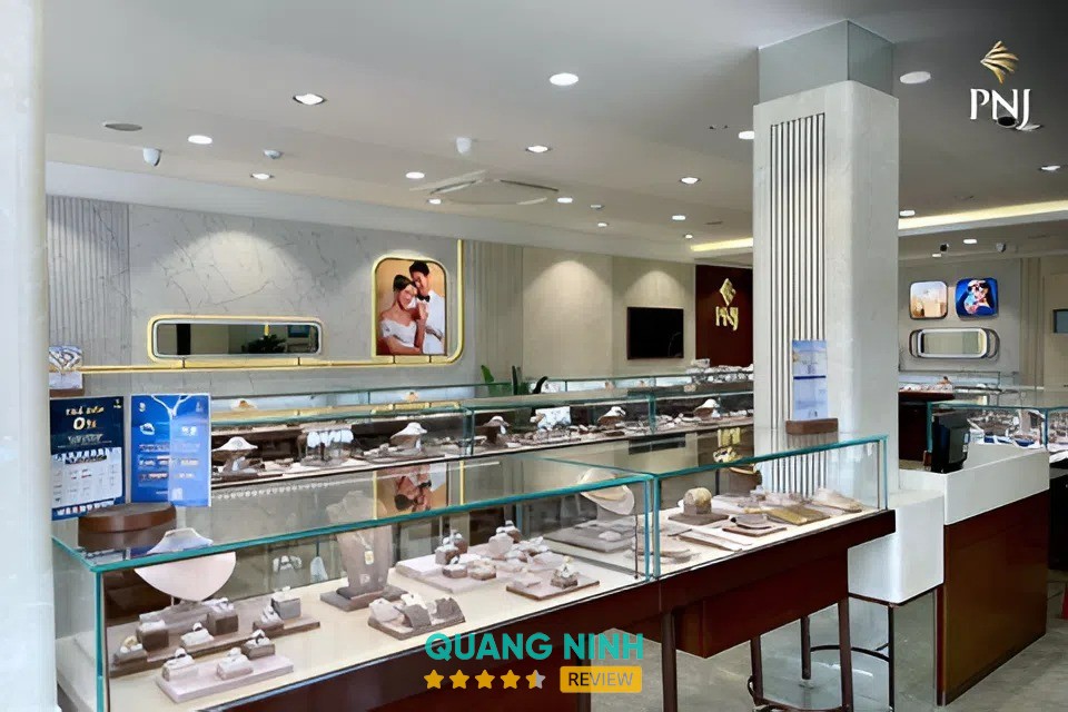 Cửa hàng trang sức PNJ Số 2 Hùng Vương hình ảnh 2