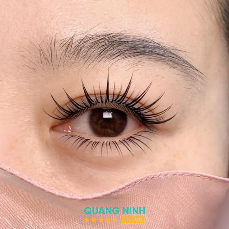 Dịch vụ làm đẹp tại Nin Makeup Nails Cẩm Phả