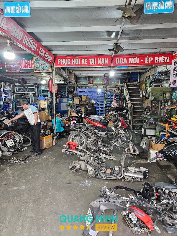 Công Ty TNHH Dịch Vụ và Phụ Tùng Xe Máy Hướng Nghiệp