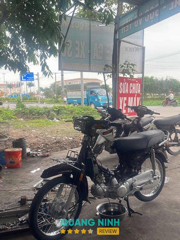 Khu vực sửa chữa tại Minh Quyền