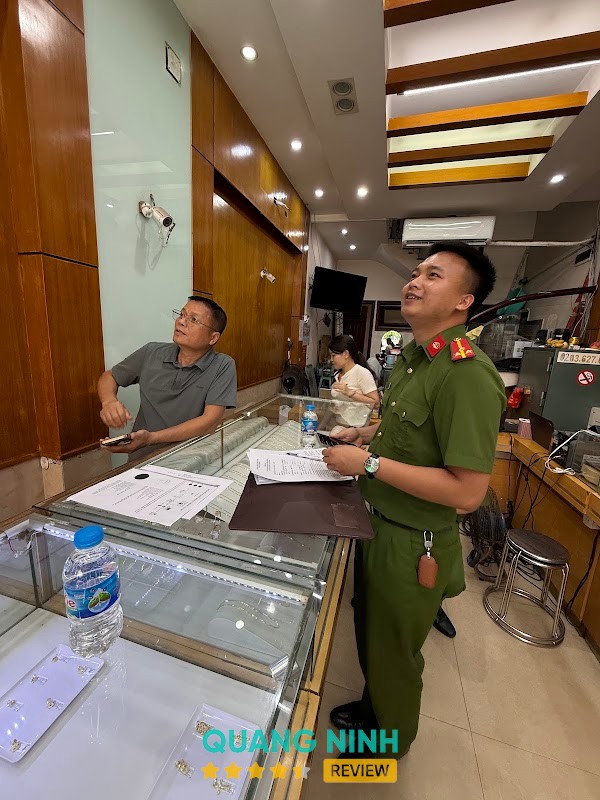 Tiệm vàng Quang Dũng – hình ảnh 3
