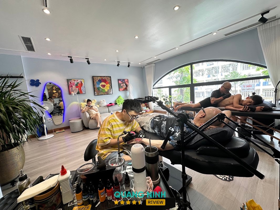 Hiếu Trung Nguyễn Tattoo Studio Hồng Gai