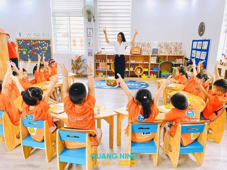 Trường Mầm Non Những Ngôi Sao Nhỏ Bãi Cháy