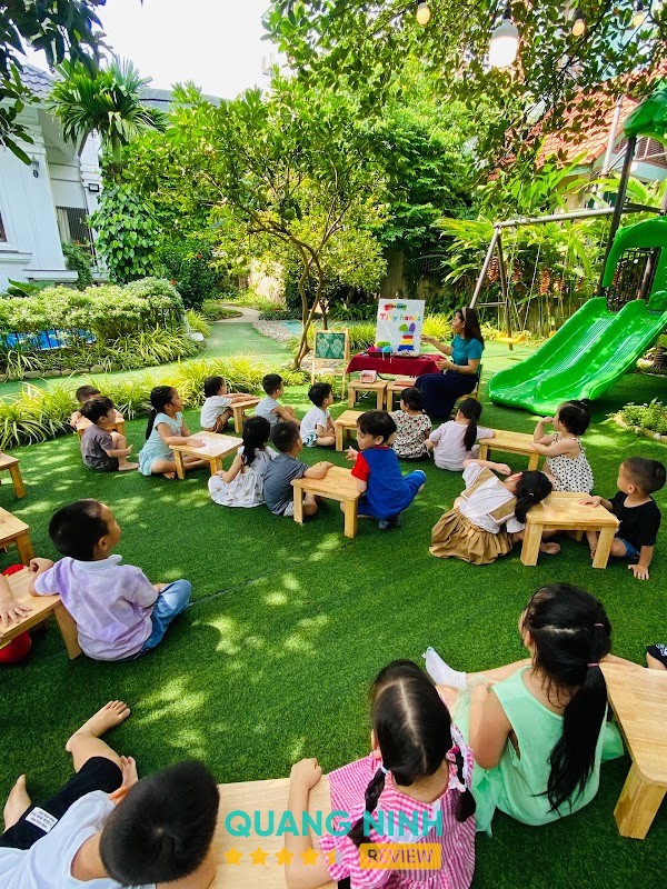 Wonderland Montessori Pre-school tại Hồng Gai