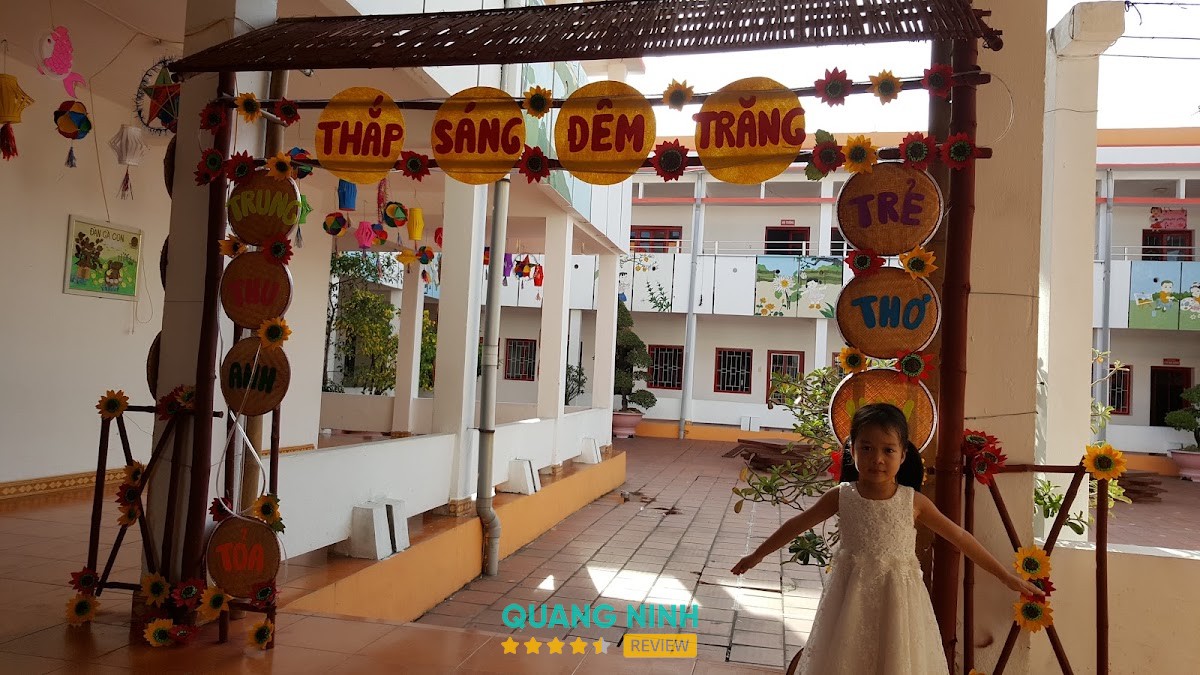 Nhà trẻ Hoa lan Uông Bí
