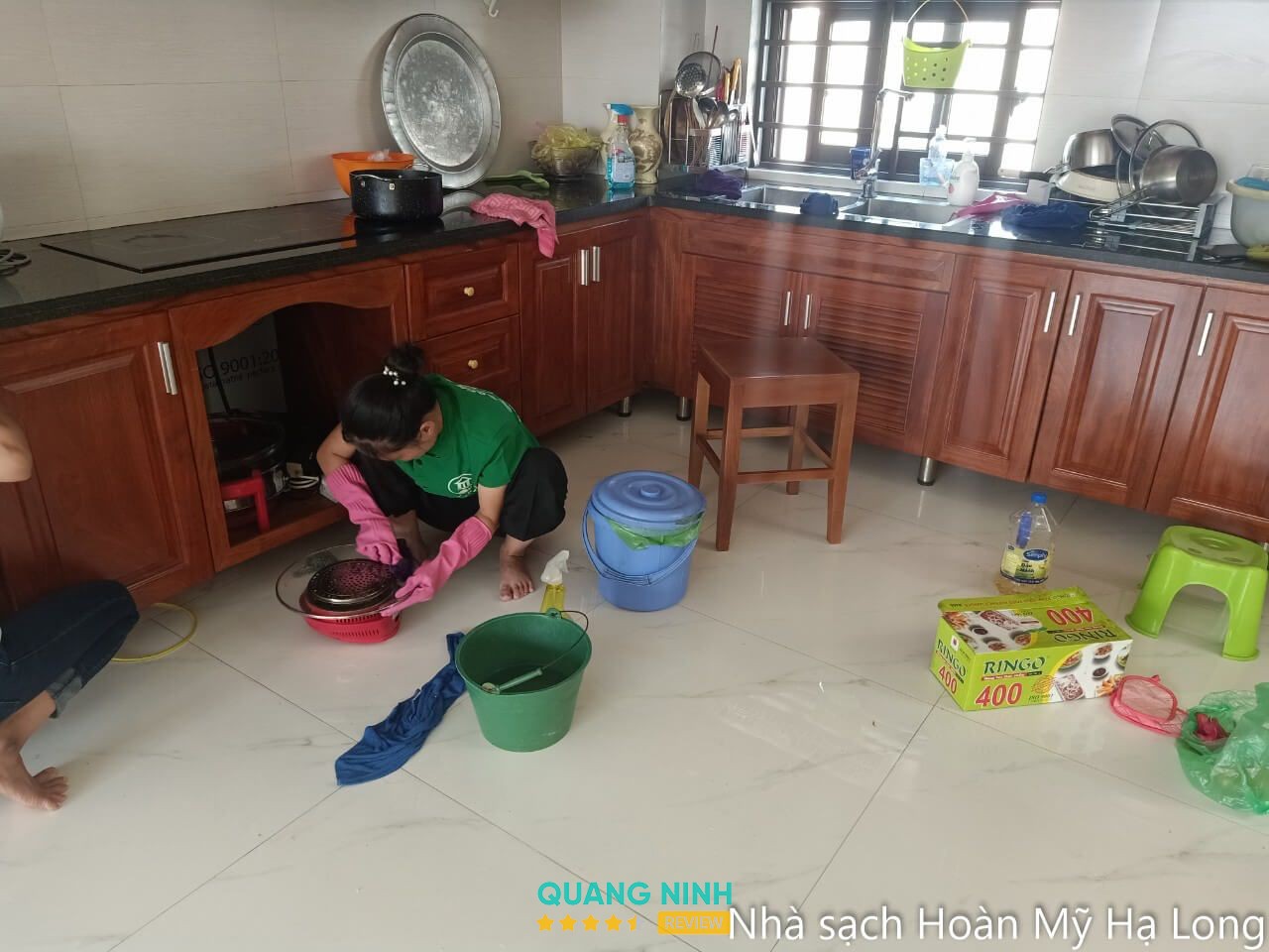 Nhân viên Nhà sạch Hoàn Mỹ Hạ Long