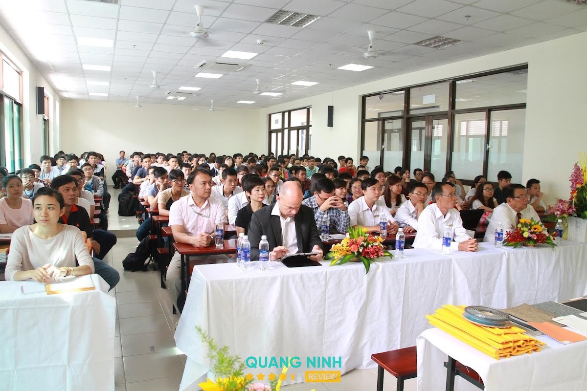 Mạnh Toàn - Chống Thấm Sika Hồng Gai